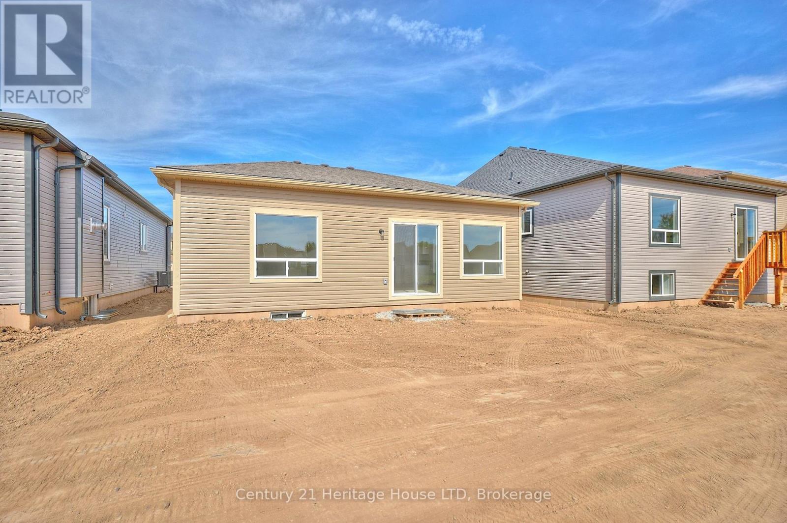407 LOUISA STREET - 23