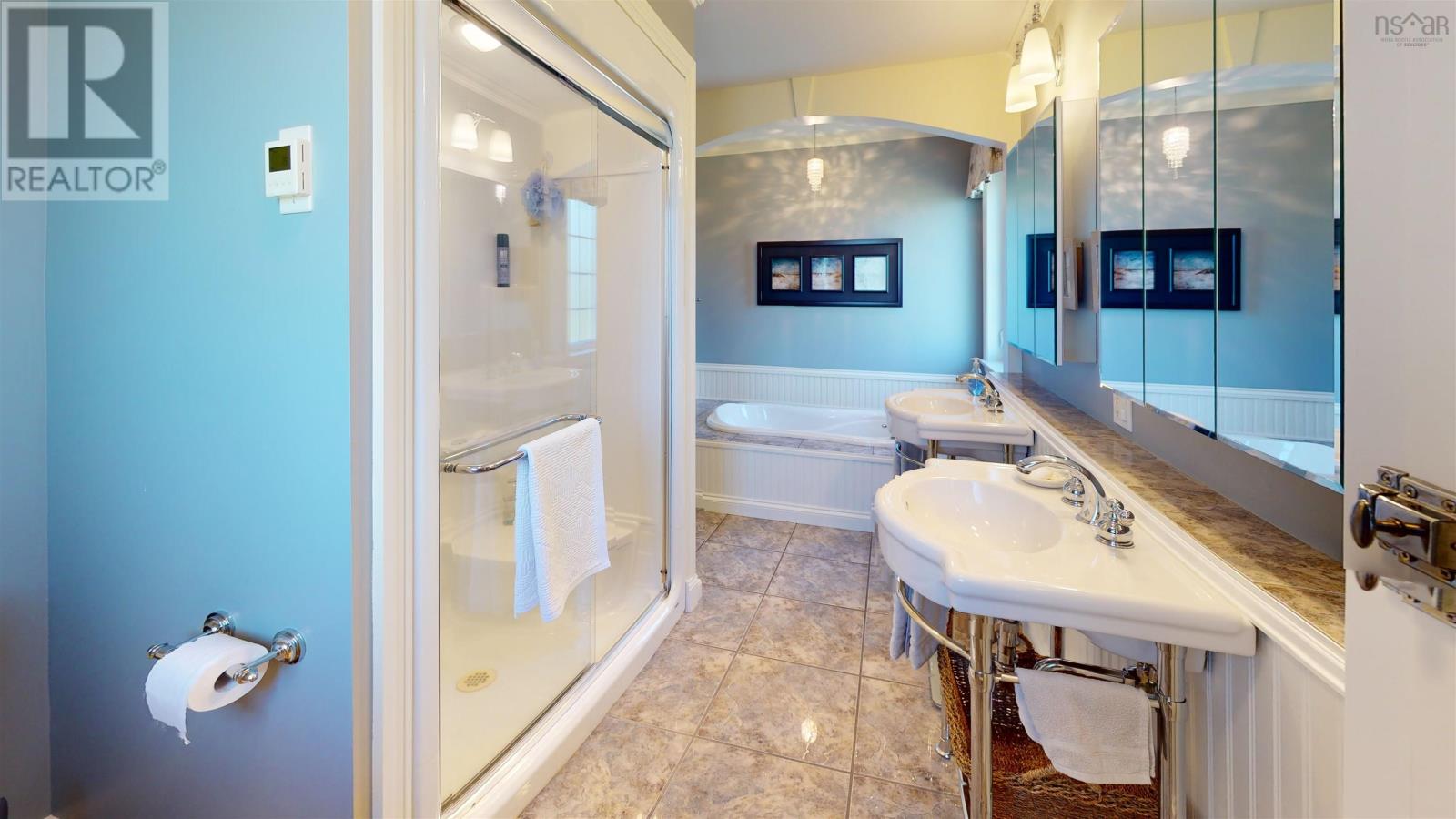 Primary ensuite