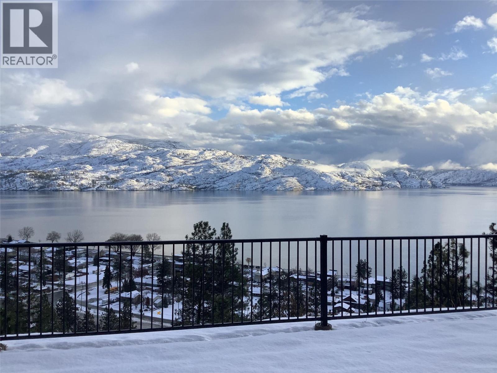108 4350 Ponderosa Drive, Peachland