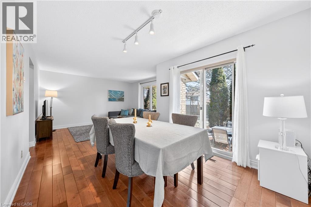375 KINGSCOURT Drive Unit# 20, Waterloo, Ontario, N2K3N7 — Photo 18