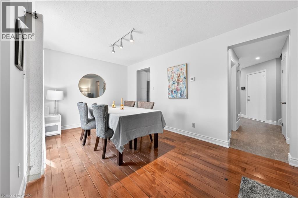 375 KINGSCOURT Drive Unit# 20, Waterloo, Ontario, N2K3N7 — Photo 19