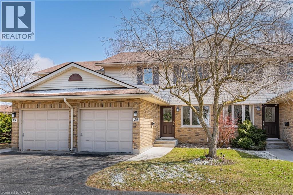 375 KINGSCOURT Drive Unit# 20, Waterloo, Ontario, N2K3N7 — Photo 2
