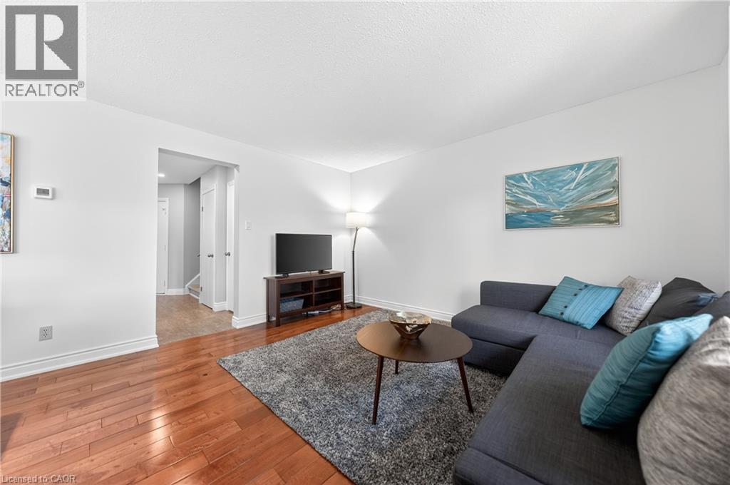 375 KINGSCOURT Drive Unit# 20, Waterloo, Ontario, N2K3N7 — Photo 26