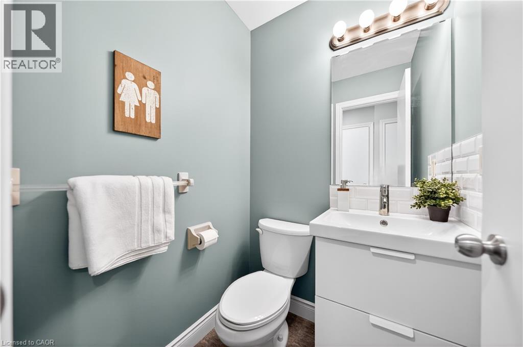 375 KINGSCOURT Drive Unit# 20, Waterloo, Ontario, N2K3N7 — Photo 28