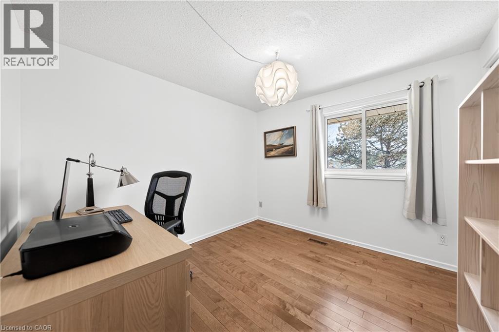 375 KINGSCOURT Drive Unit# 20, Waterloo, Ontario, N2K3N7 — Photo 31