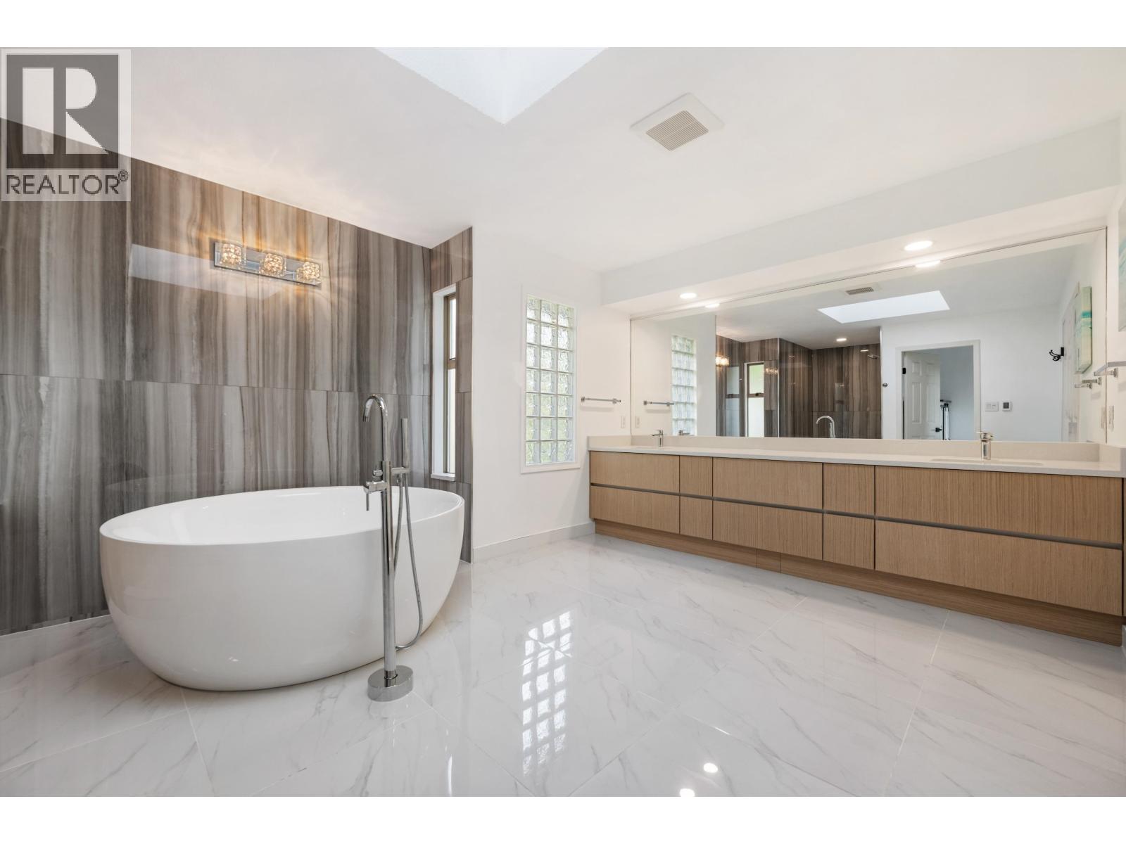 4809 NORTHWOOD PLACE, West Vancouver