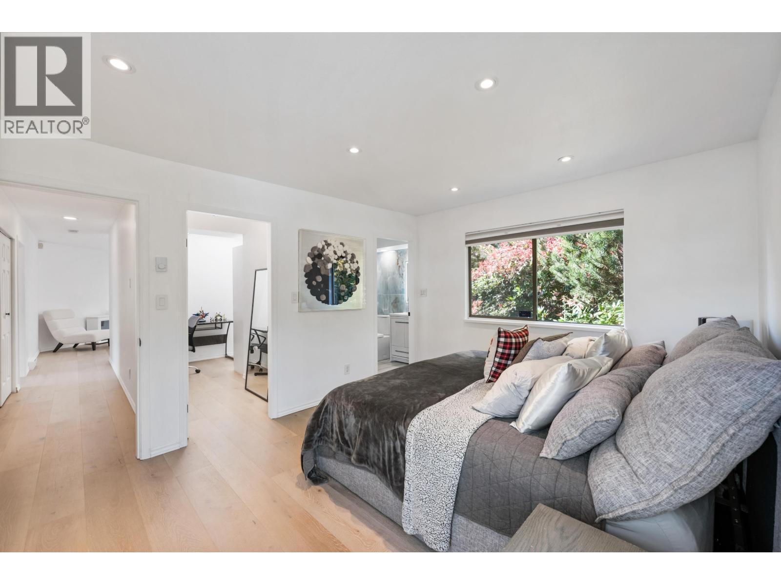 4809 NORTHWOOD PLACE, West Vancouver