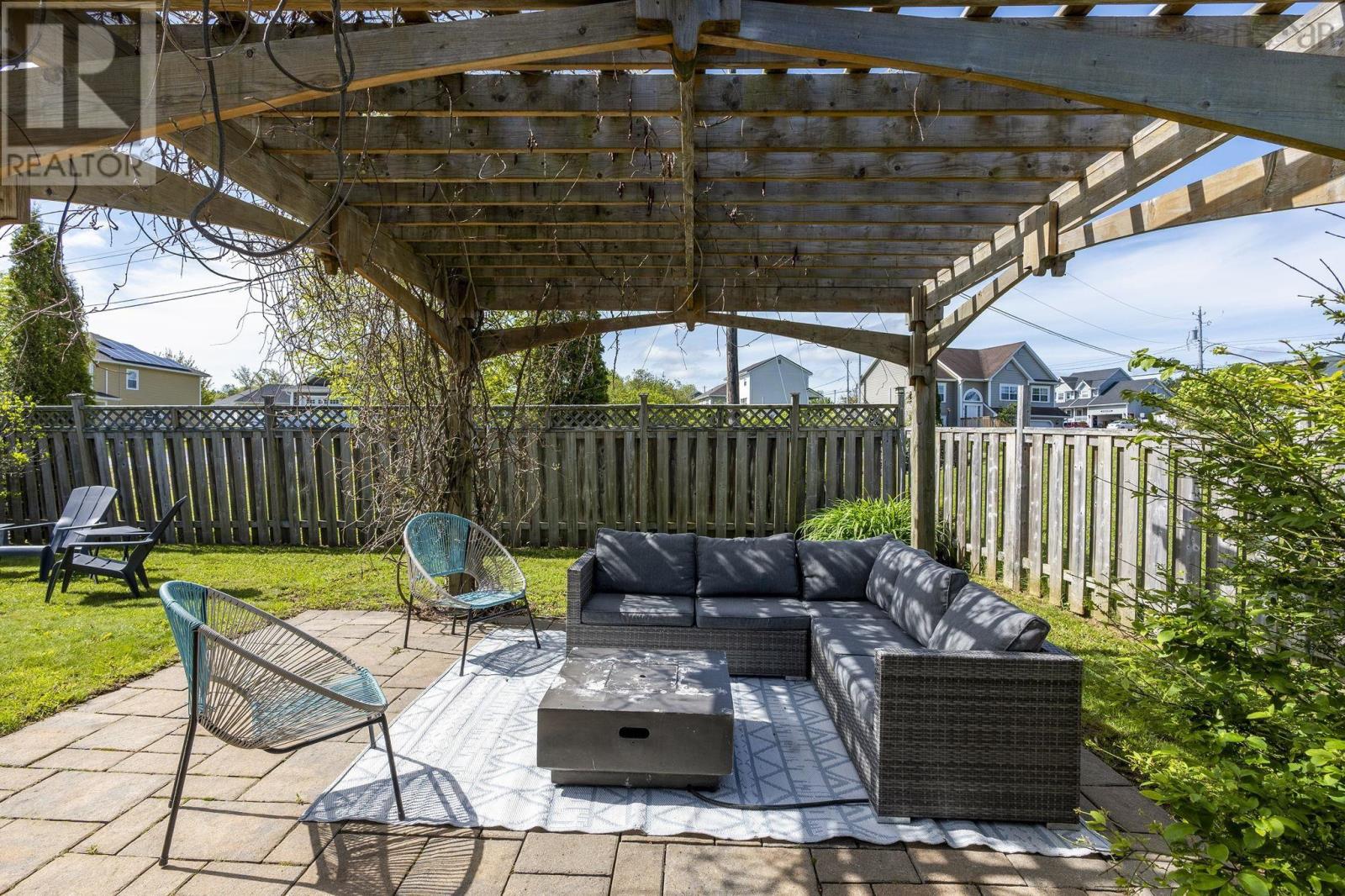 5 Tailfeather Court — photo 44