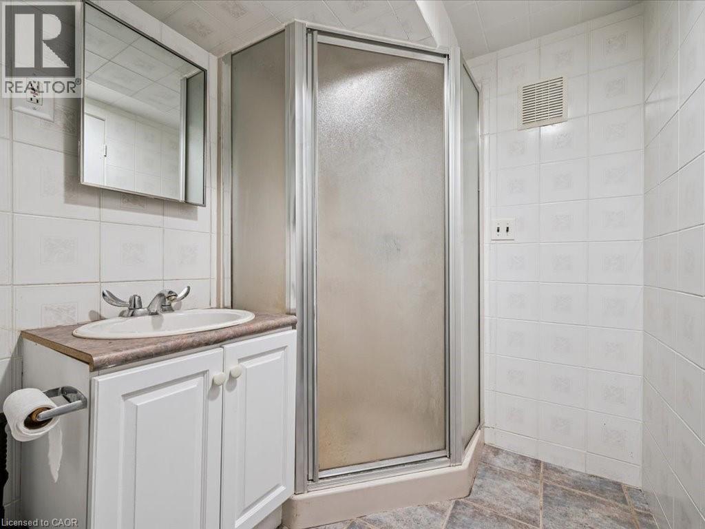 40 NORA Court, Cambridge, Ontario, N2C3N1 — Photo 29