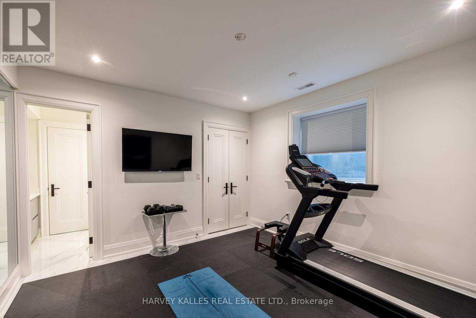 264 CORTLEIGH BOULEVARD — photo 44