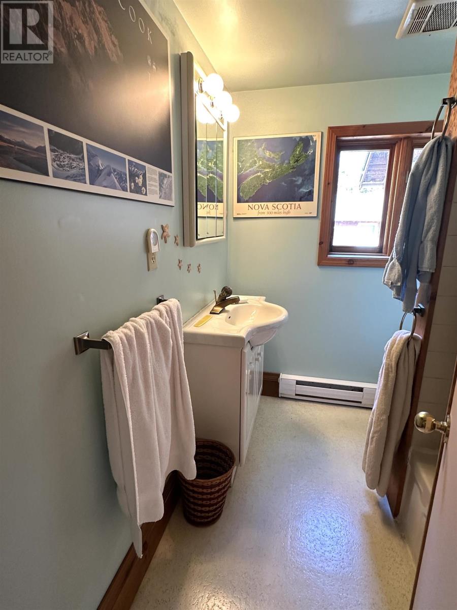 Property 23 of 28 of 382 Saint Catherines River Road