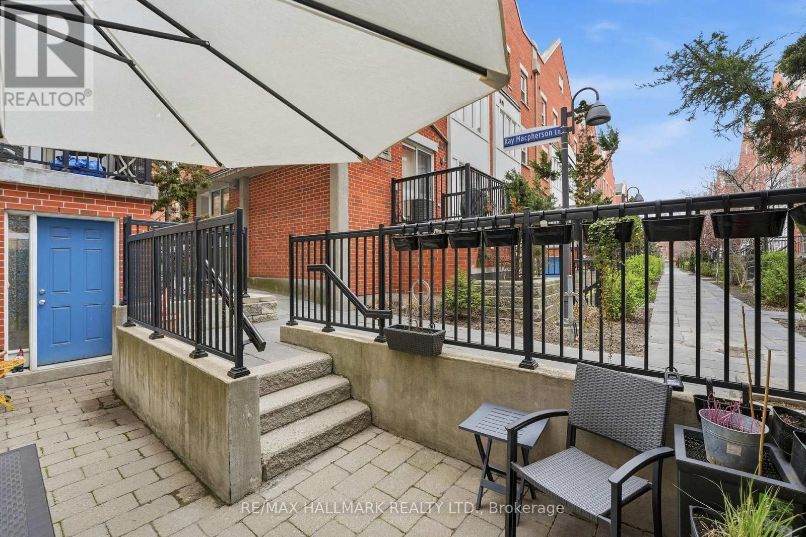 #106 12 KAY MACPHERSON LANE - 20