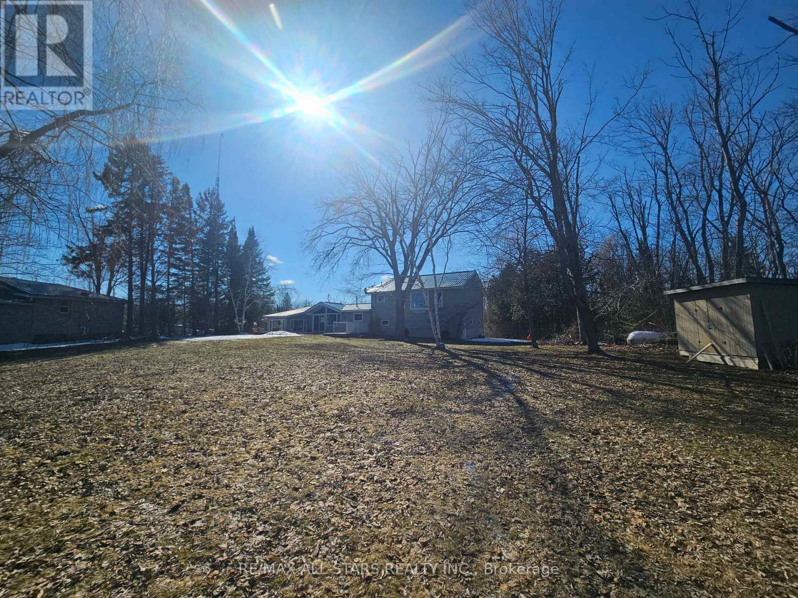 1 BEATRICE DRIVE — photo 4