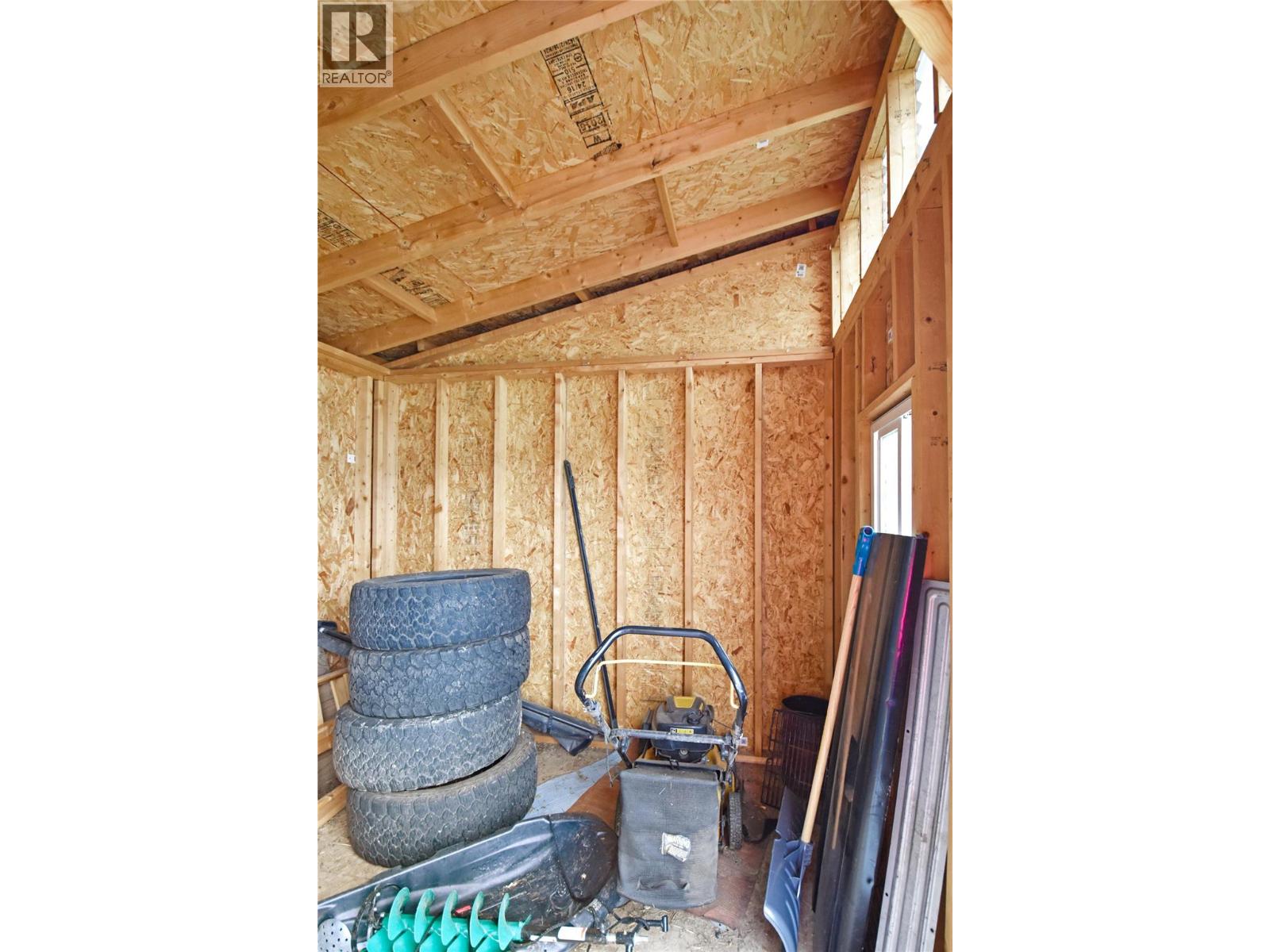 40 Little Van Horne Street - 15