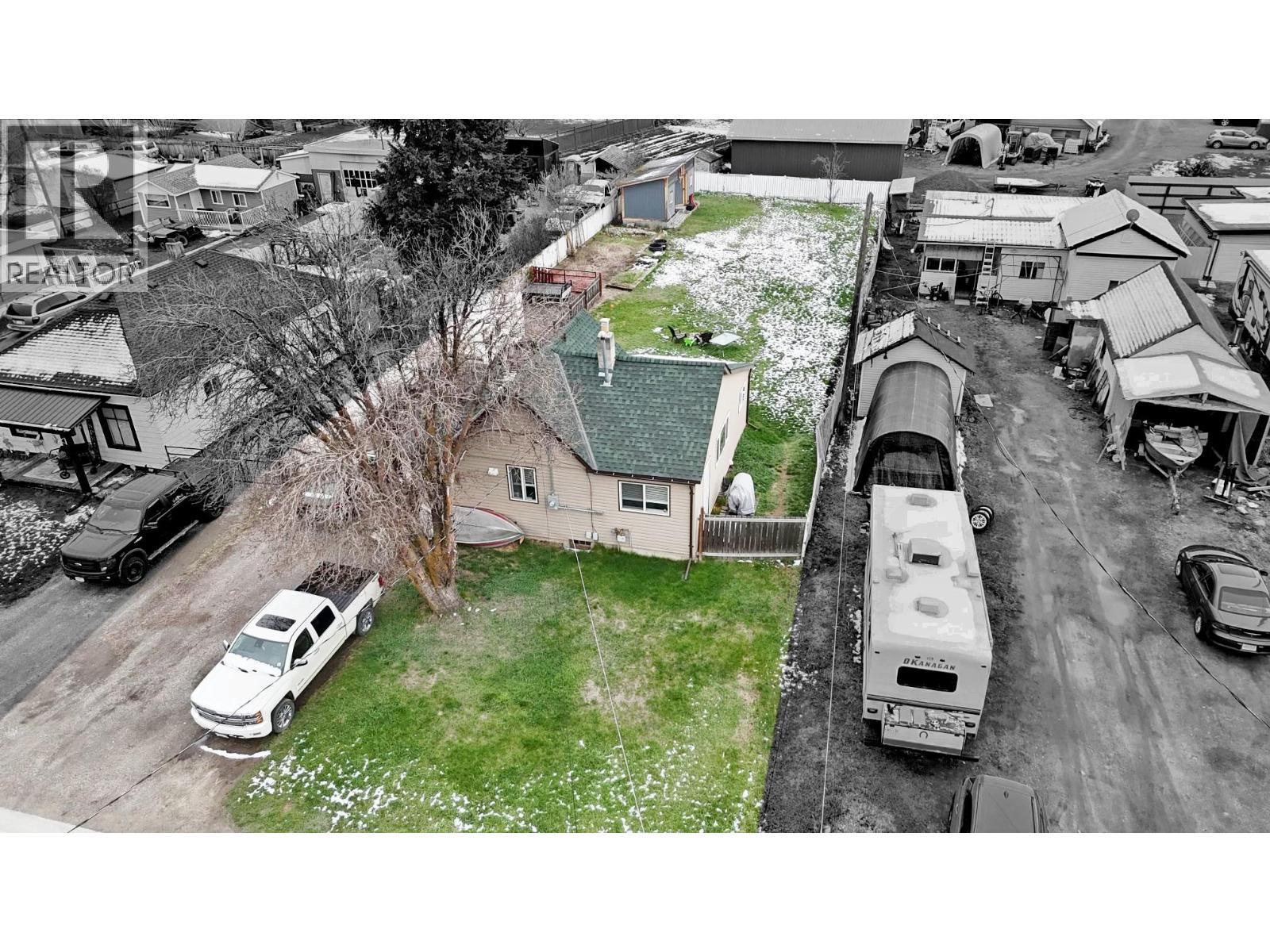 40 Little Van Horne Street - 17