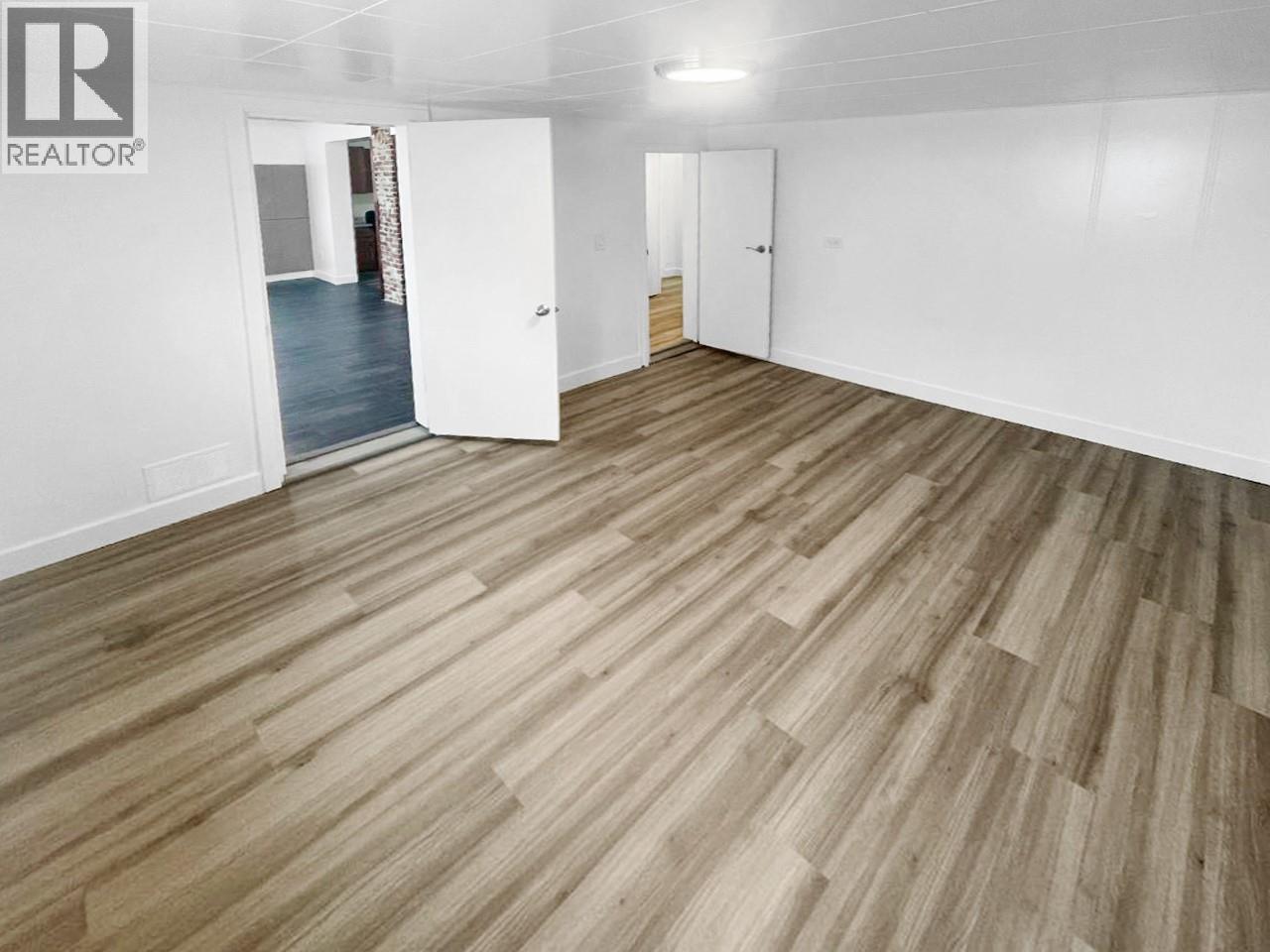 40 Little Van Horne Street - 9