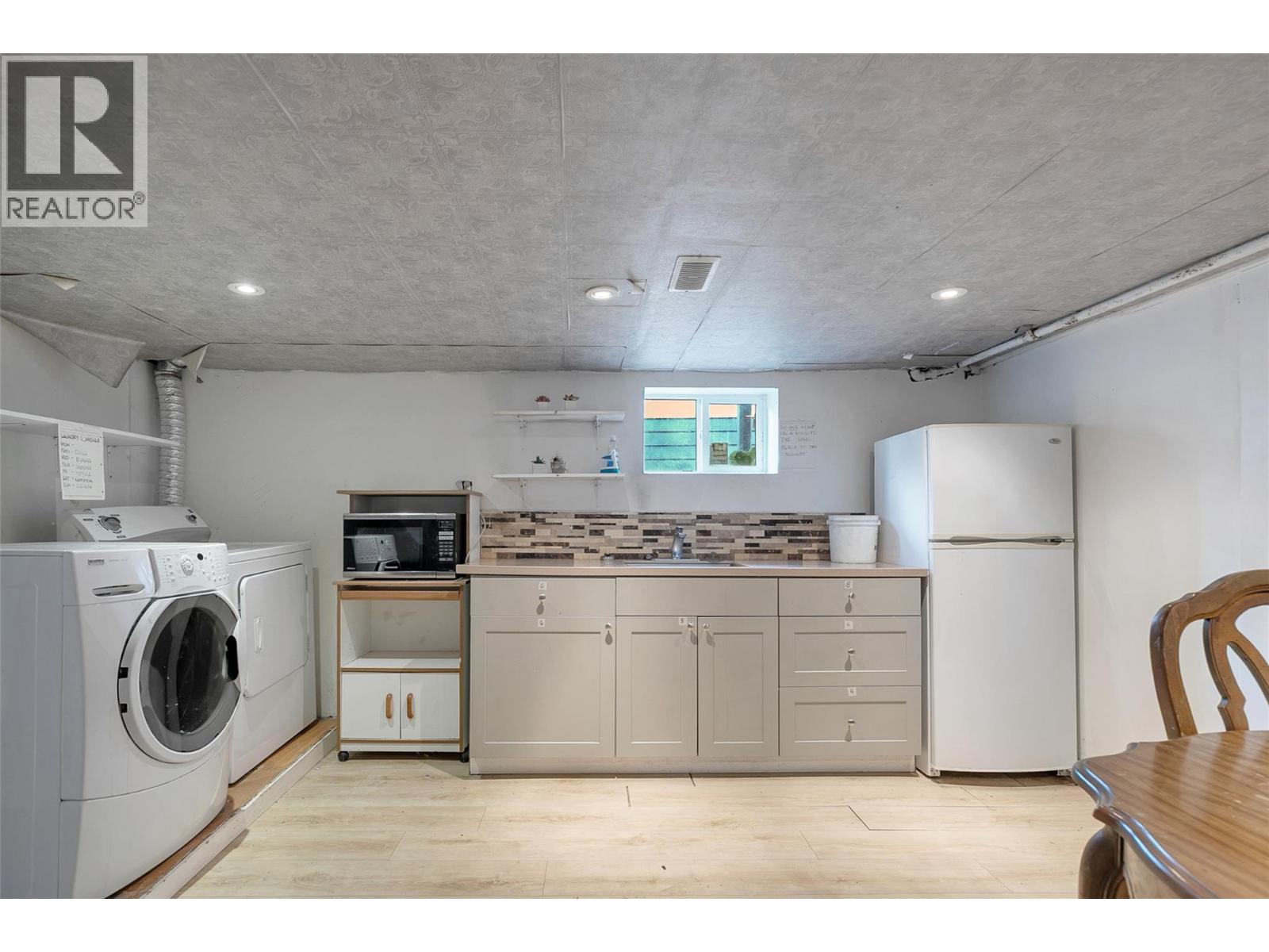 1331 Belaire Avenue, Kelowna