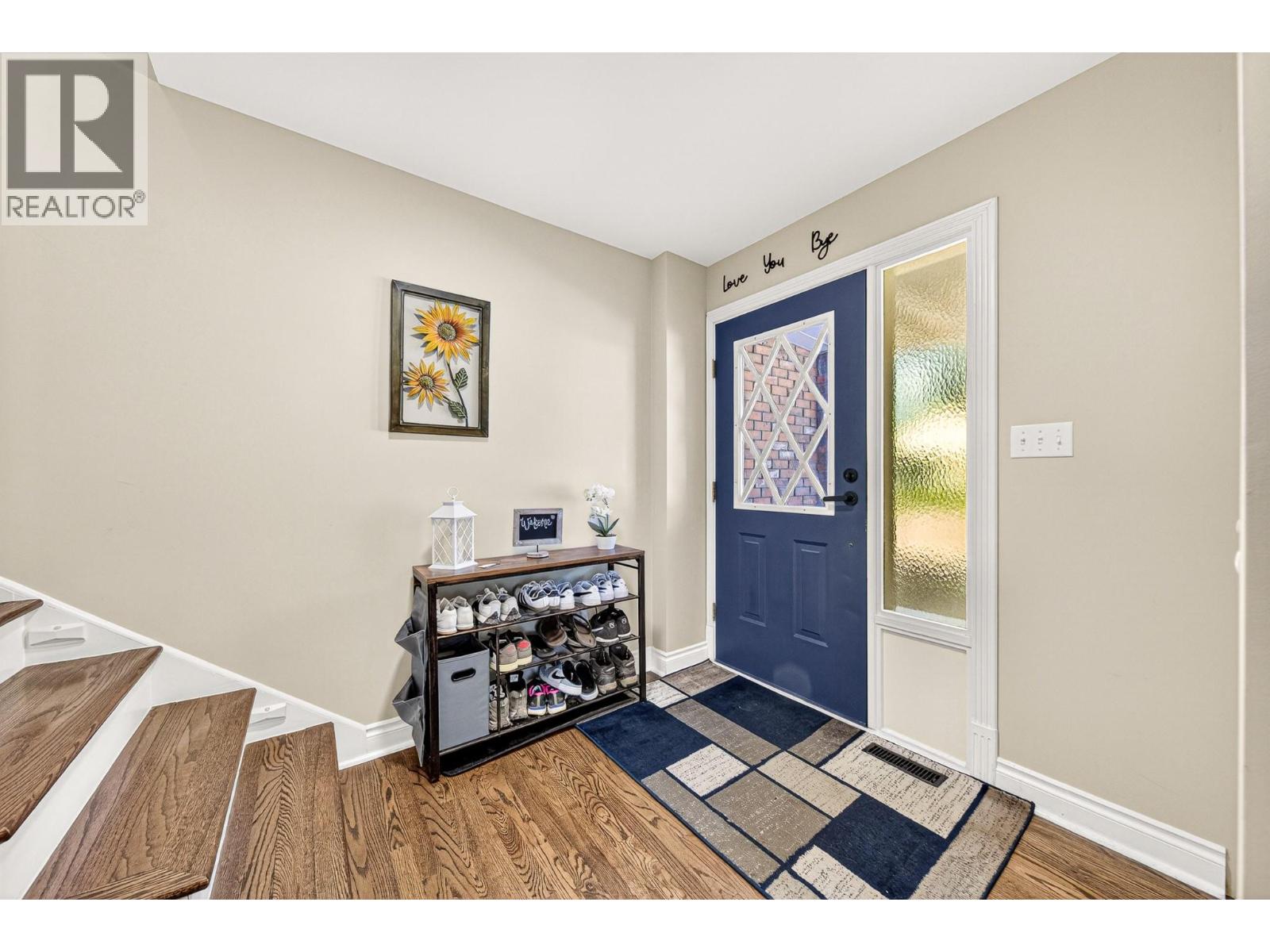 6 & 7 Clearwater Place - 2