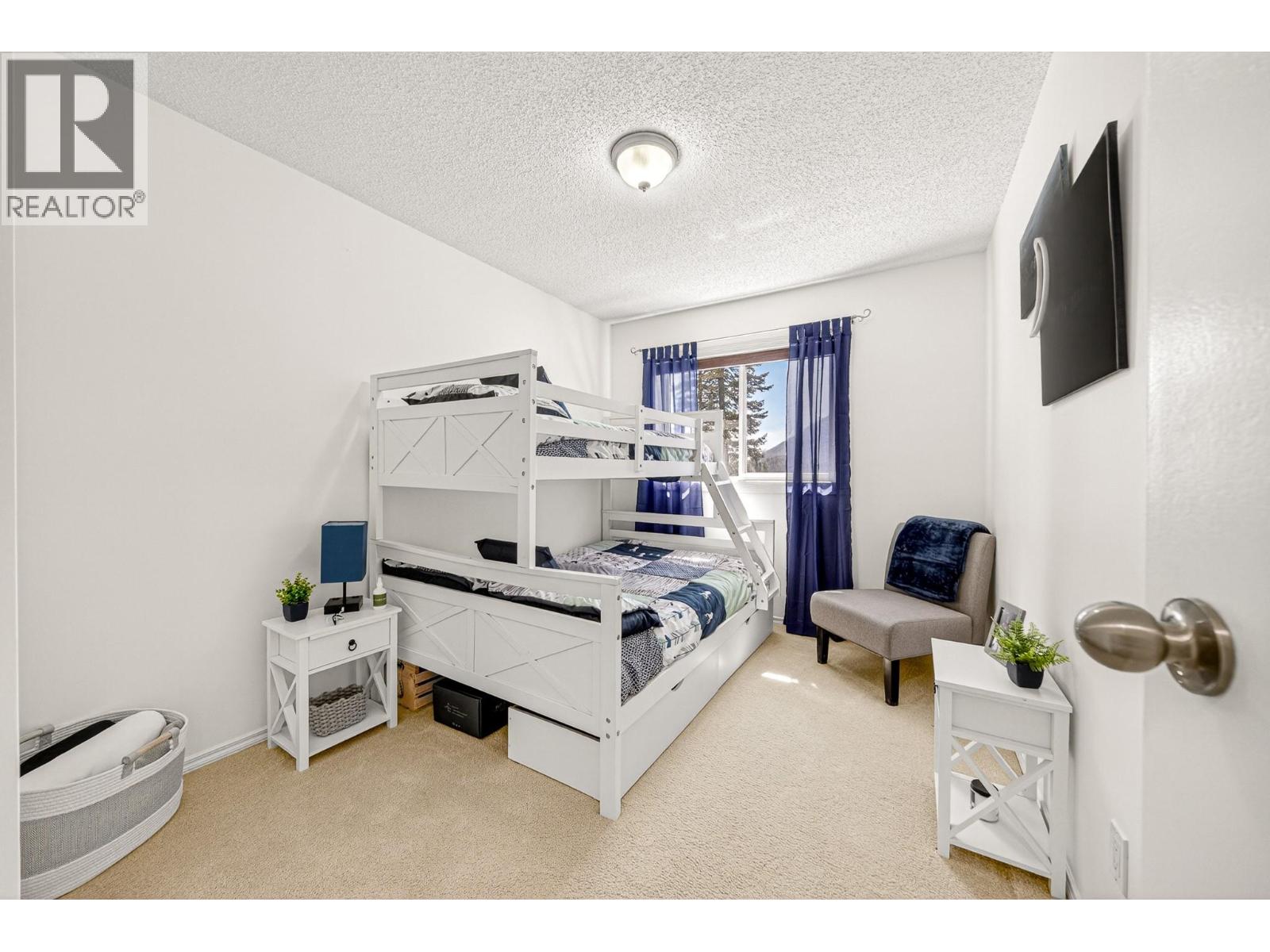 6 & 7 Clearwater Place - 29