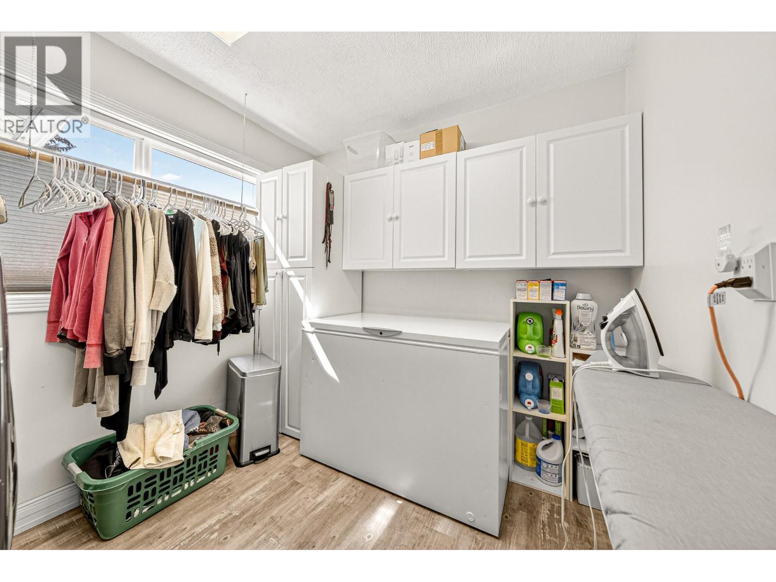 6 & 7 Clearwater Place - 43