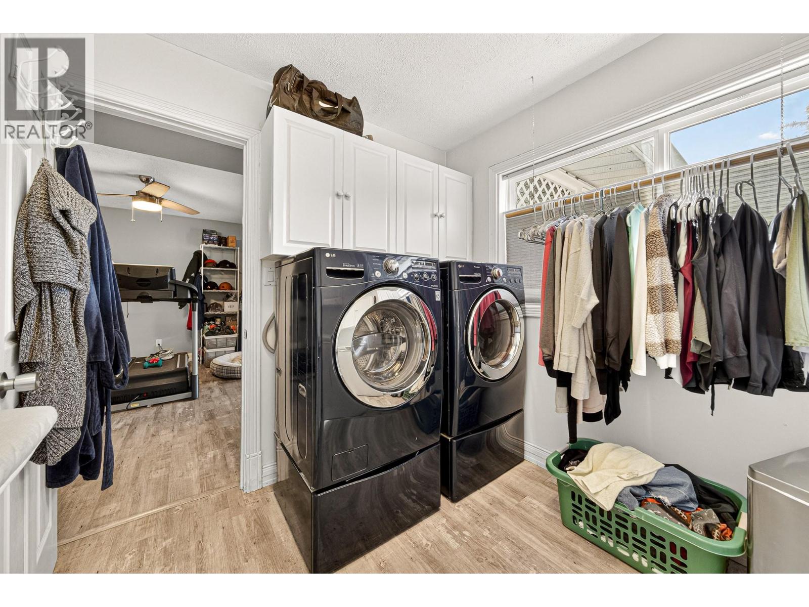 6 & 7 Clearwater Place - 44