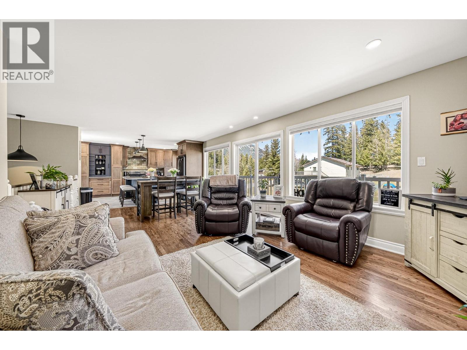 6 & 7 Clearwater Place - 7