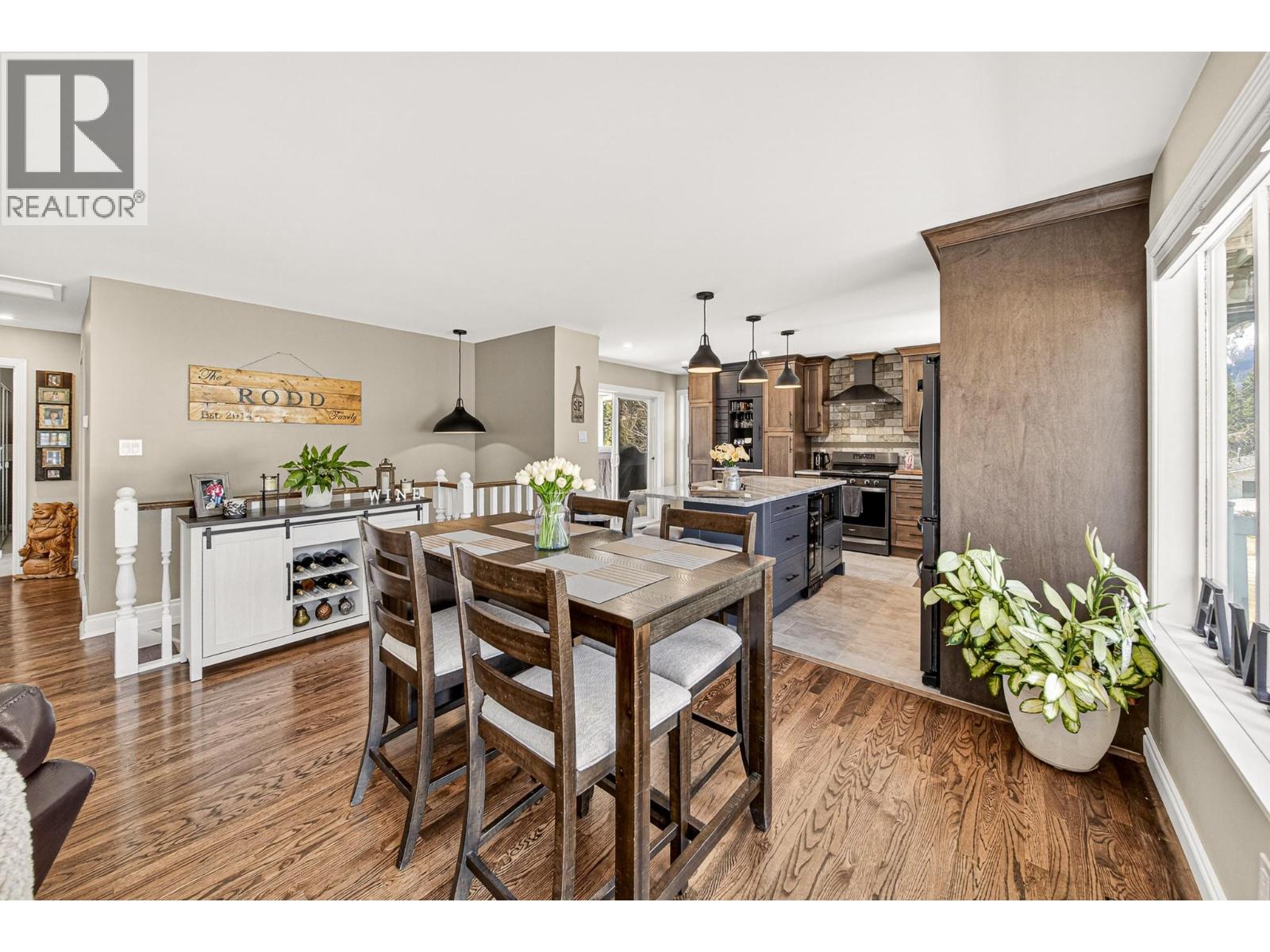 6 & 7 Clearwater Place - 9