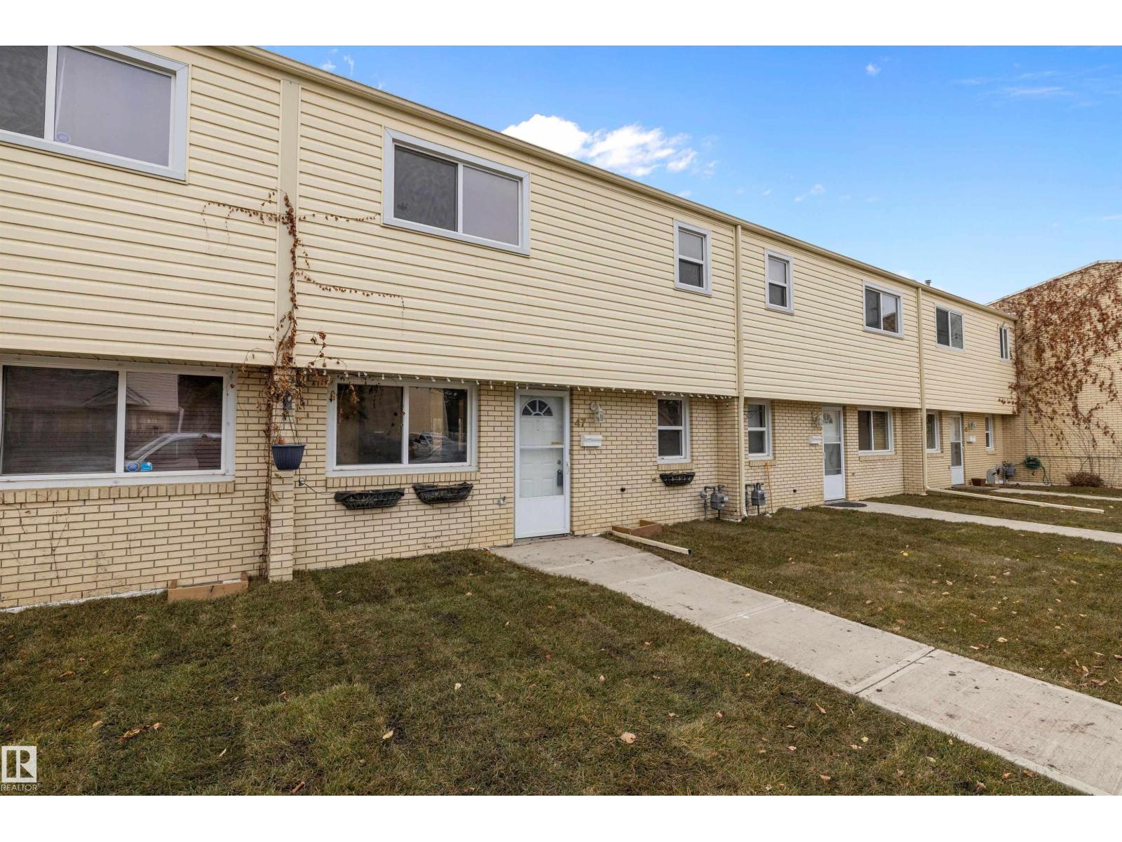 47 ROYAL RD NW - 57