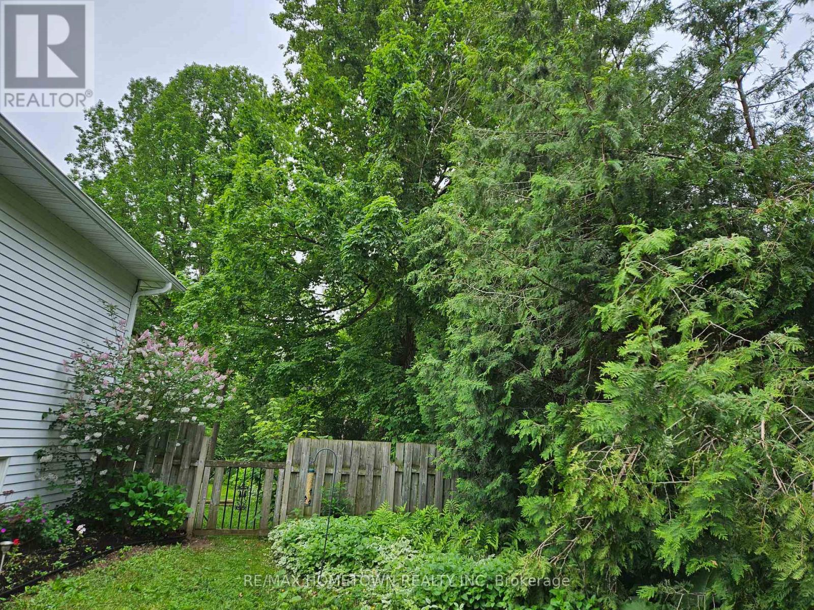 5 MEIKLE DRIVE - 29