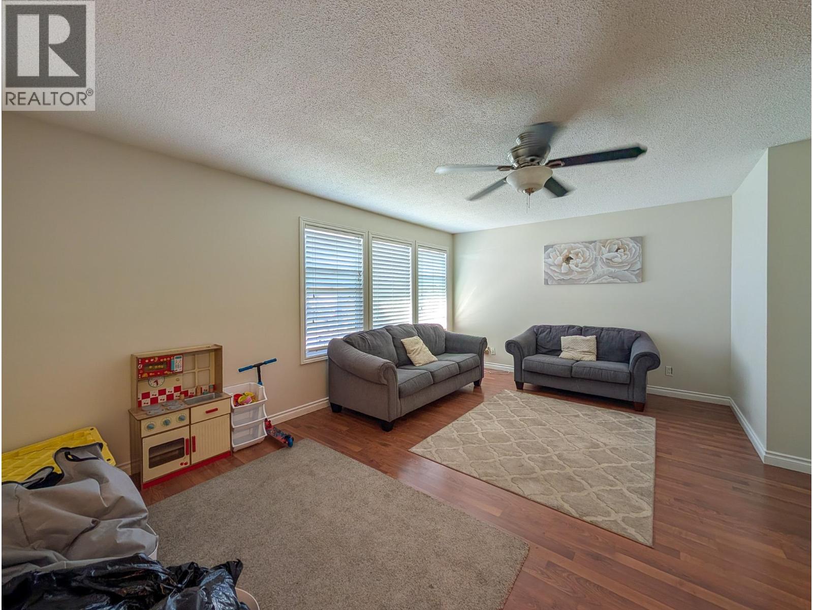 Photo 12 of 35 — 4234 QUENTIN AVENUE · Prince George, BC