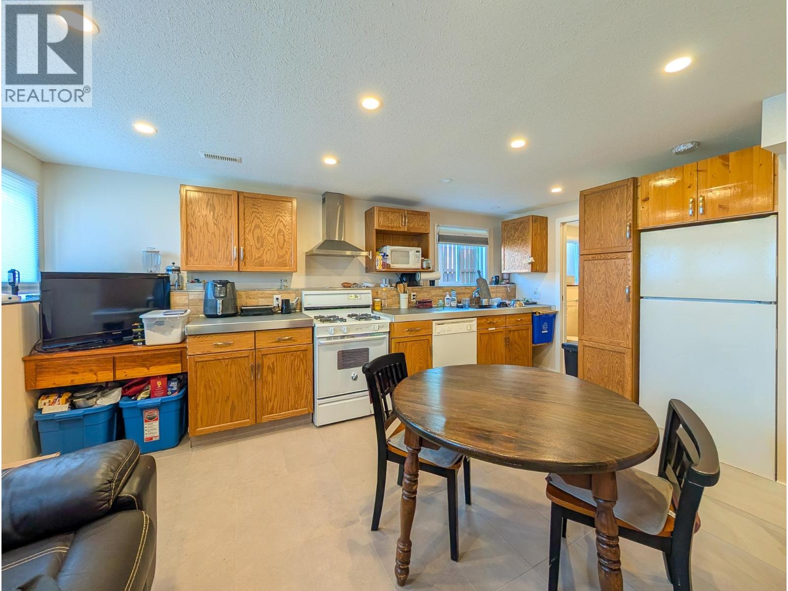 4234 QUENTIN AVENUE - 21