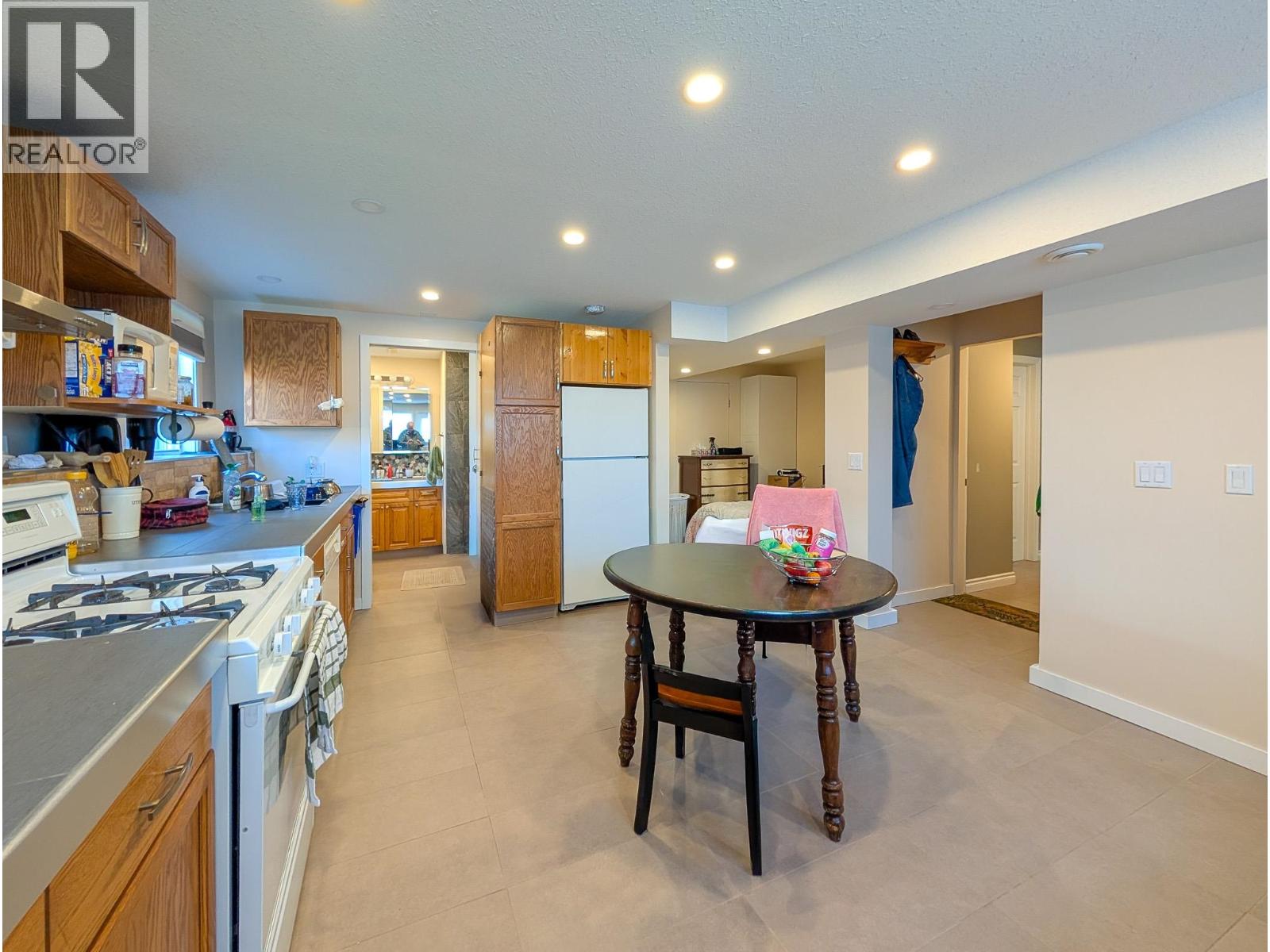 4234 QUENTIN AVENUE - 22