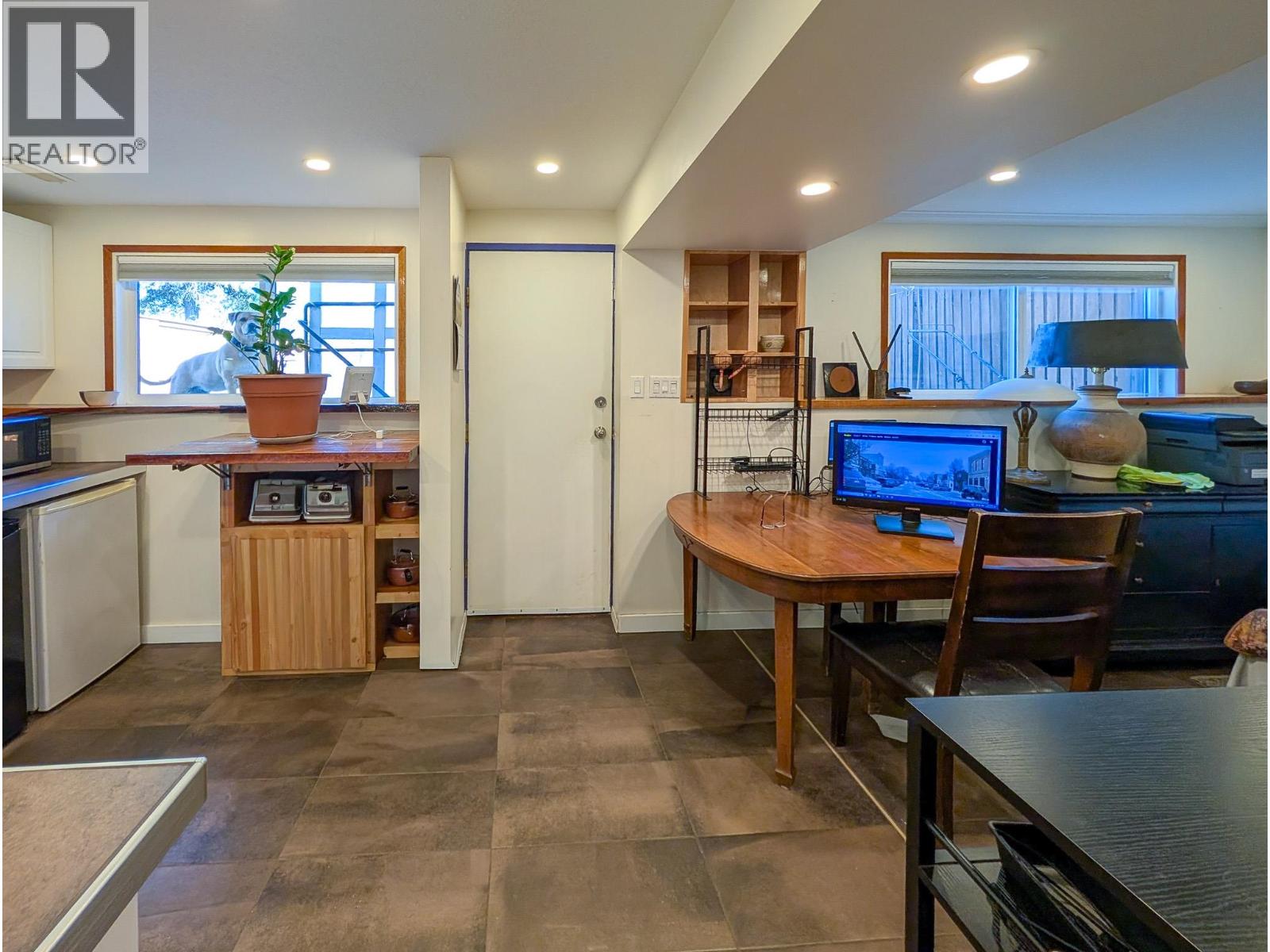 4234 QUENTIN AVENUE - 27