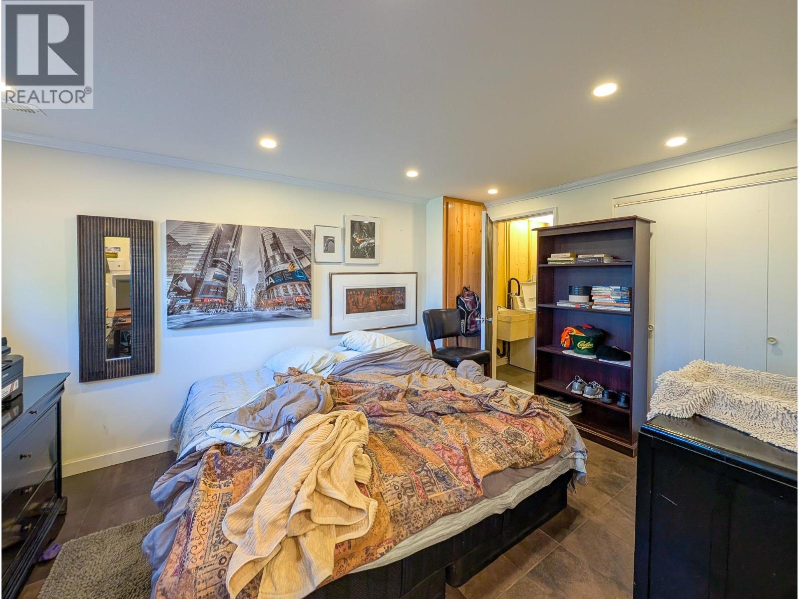 4234 QUENTIN AVENUE - 31