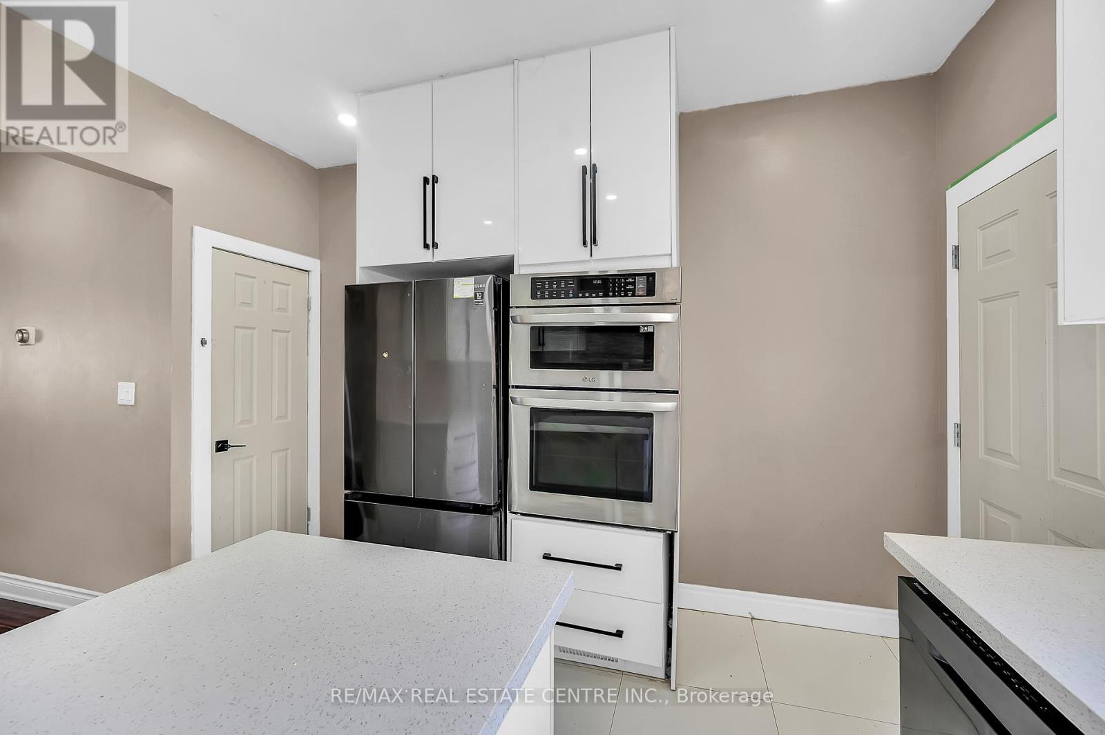 334 CANNON STREET E - 14