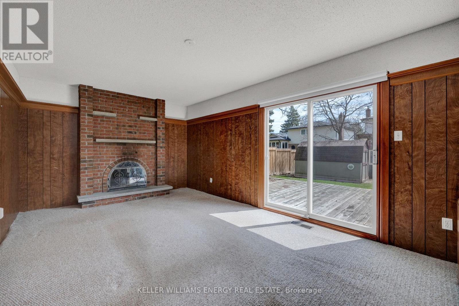 183 GADSBY DRIVE — photo 12