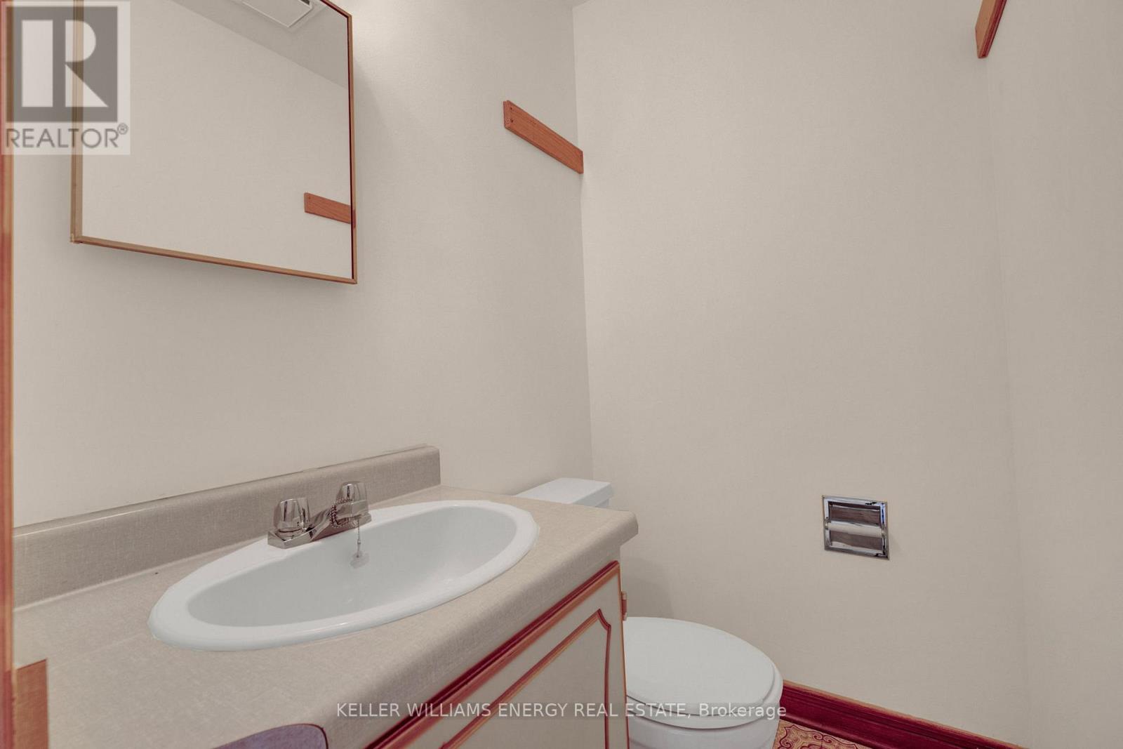 183 GADSBY DRIVE — photo 18