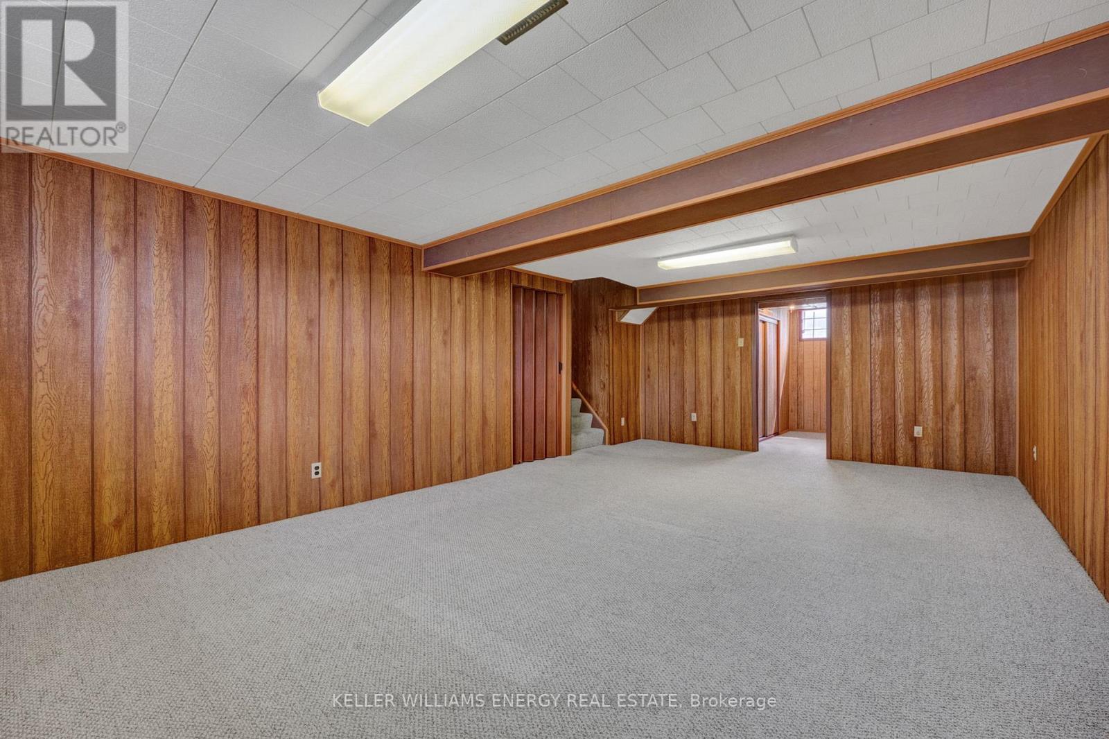183 GADSBY DRIVE — photo 25