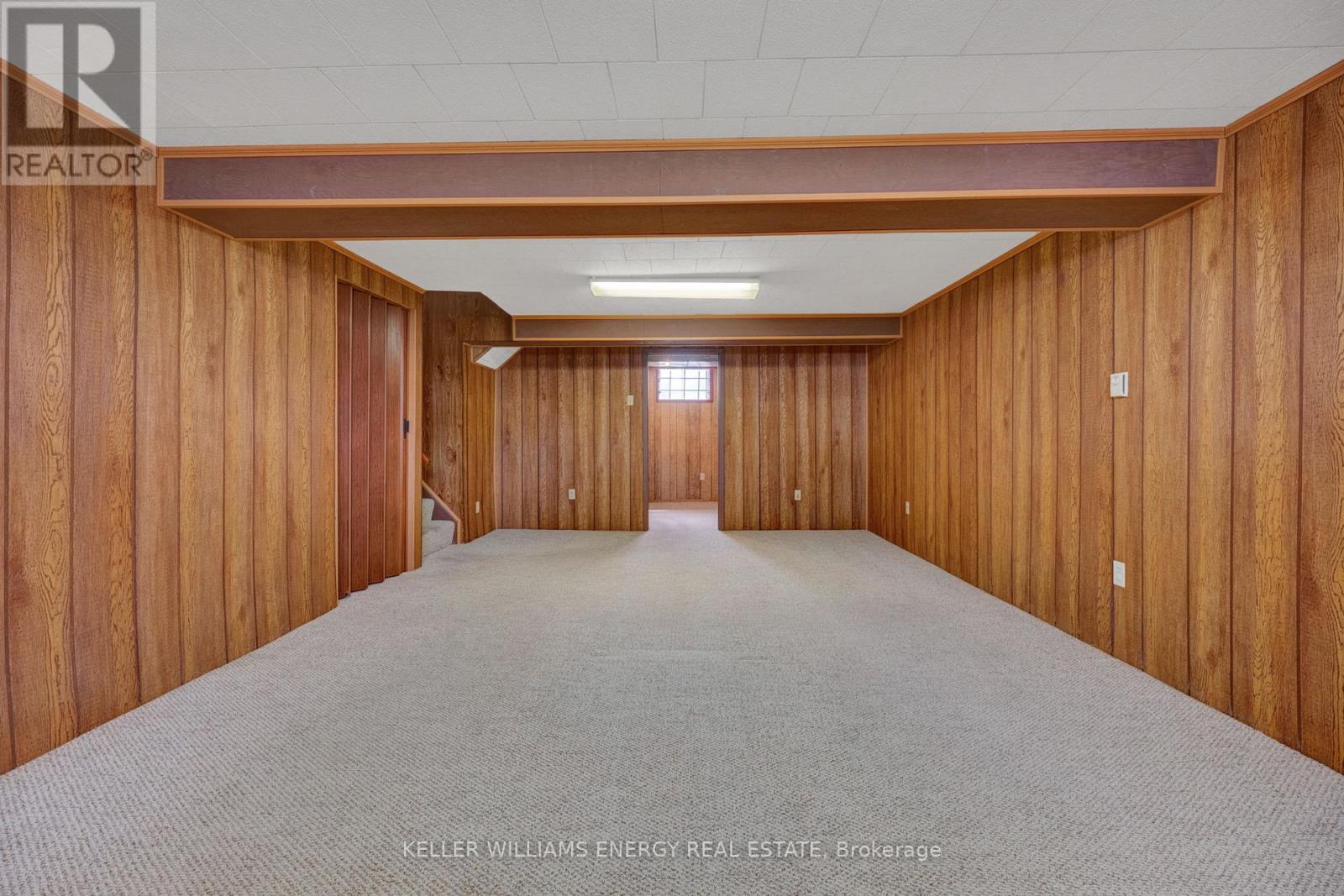 183 GADSBY DRIVE — photo 26