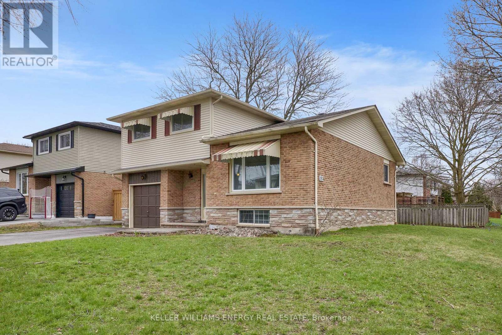 183 GADSBY DRIVE — photo 31