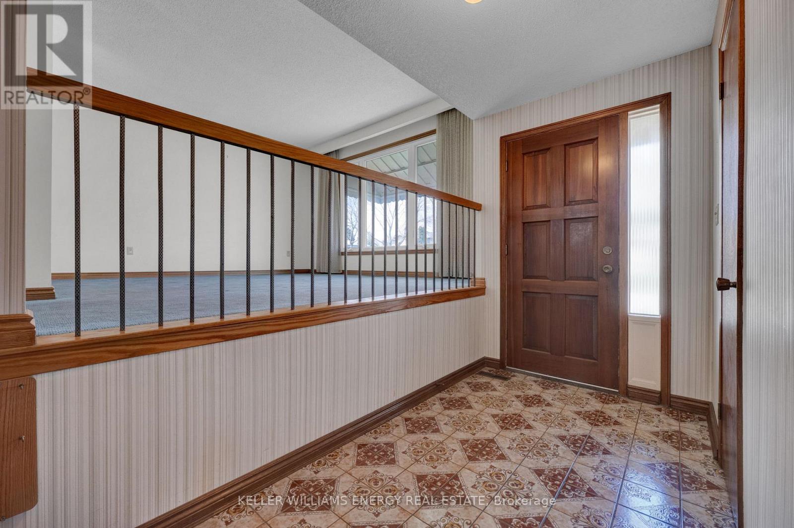 183 GADSBY DRIVE - photo 4