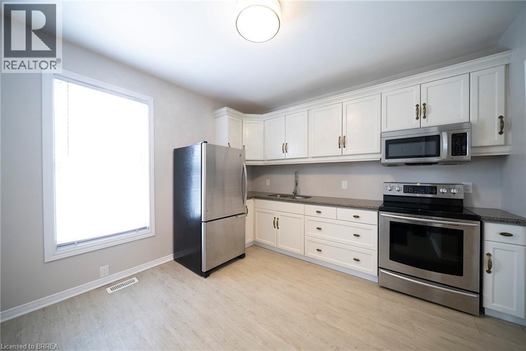 171 DRUMMOND Street - 20