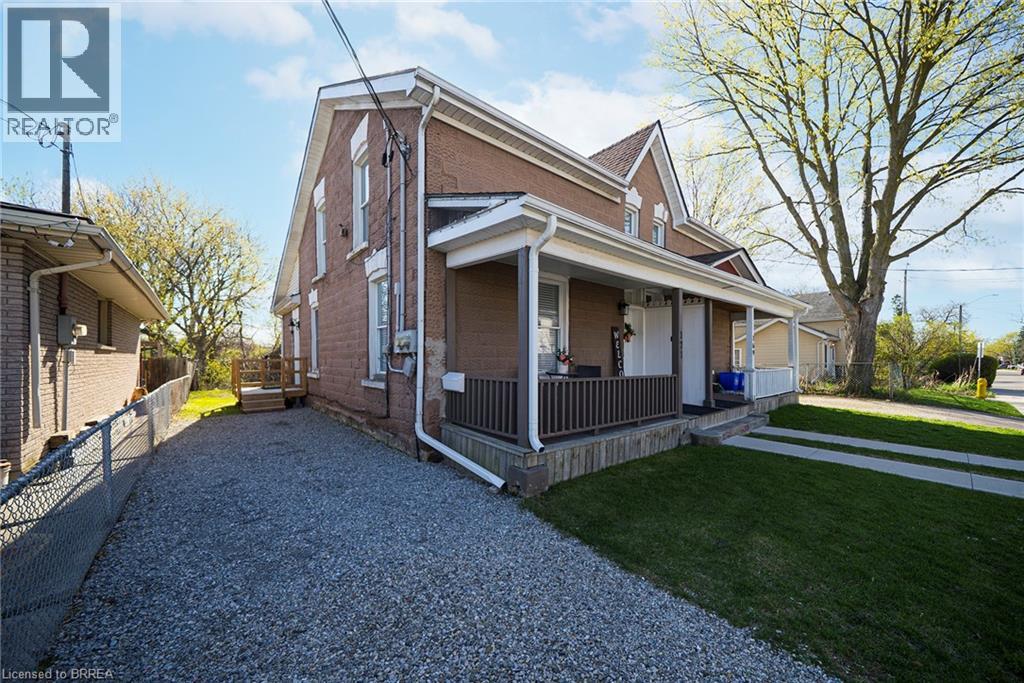 171 DRUMMOND Street - 18