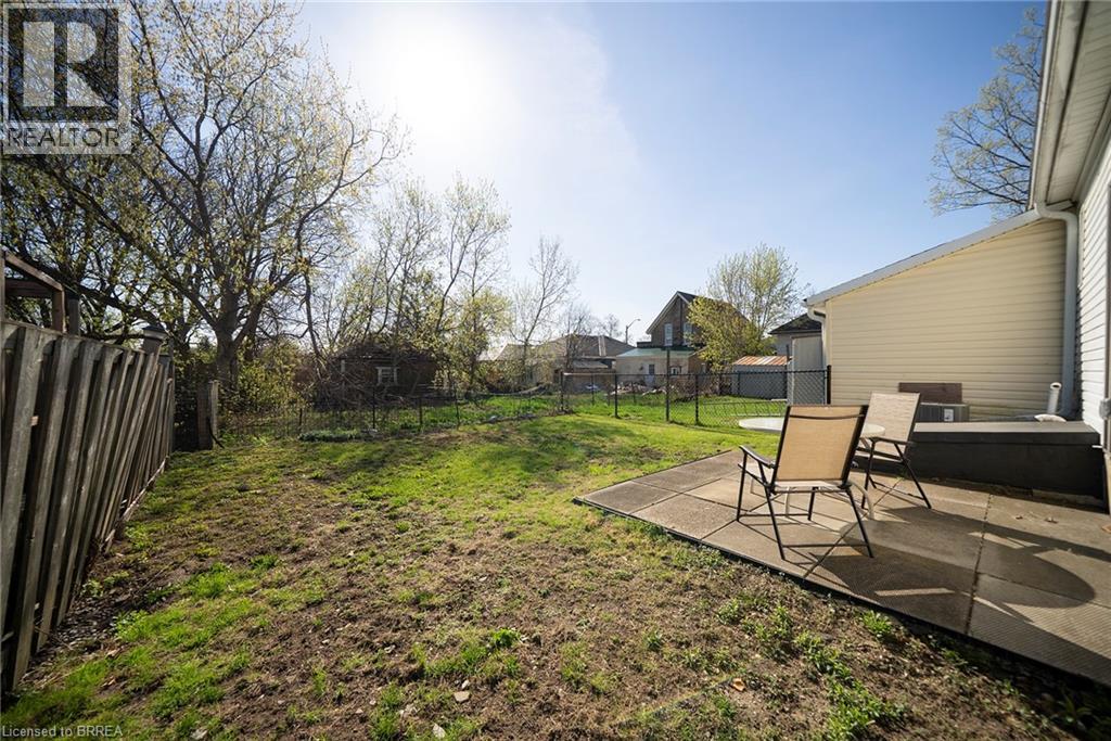 171 DRUMMOND Street - 29