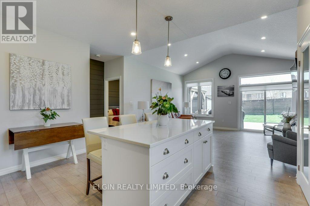 56 CHARTER CREEK COURT - 18