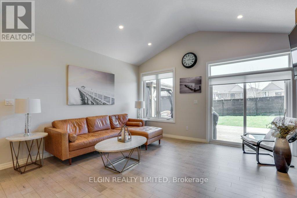 56 CHARTER CREEK COURT - 19