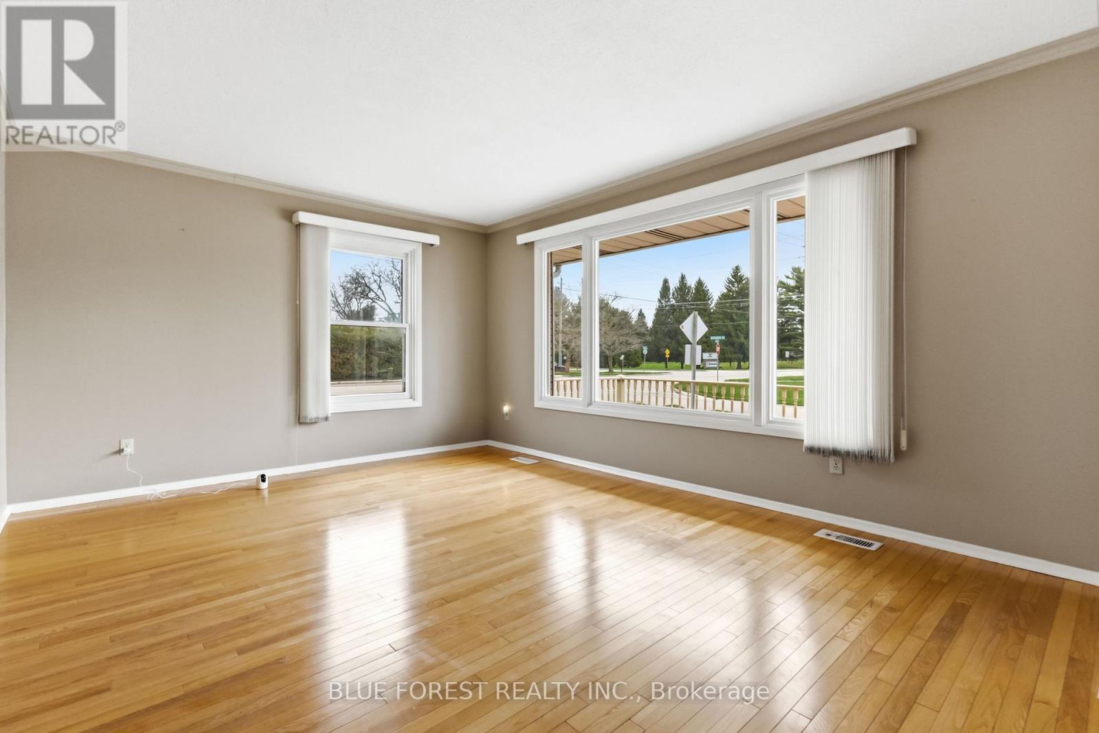 2 WADSWORTH DRIVE - 10