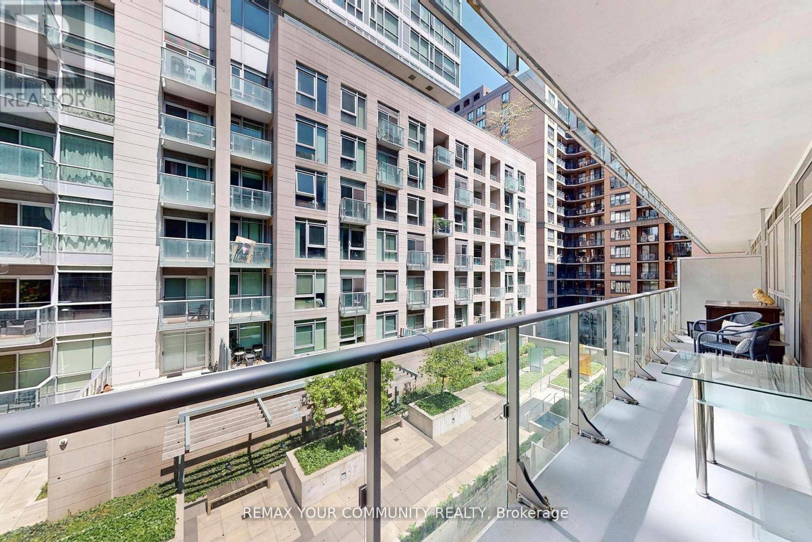 #408 30 NELSON STREET - 28