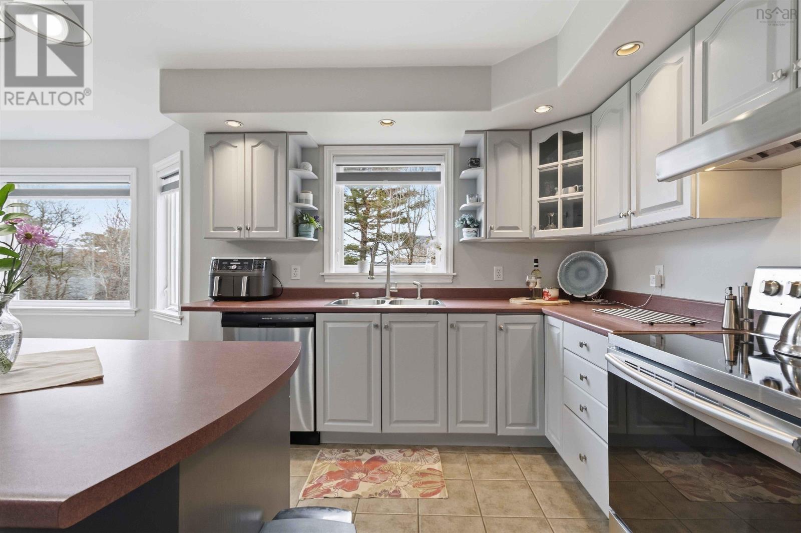 Property 15 of 50 of 70 Hillside Avenue