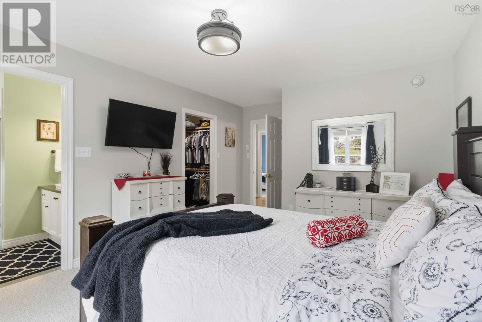 Property 38 of 50 of 70 Hillside Avenue